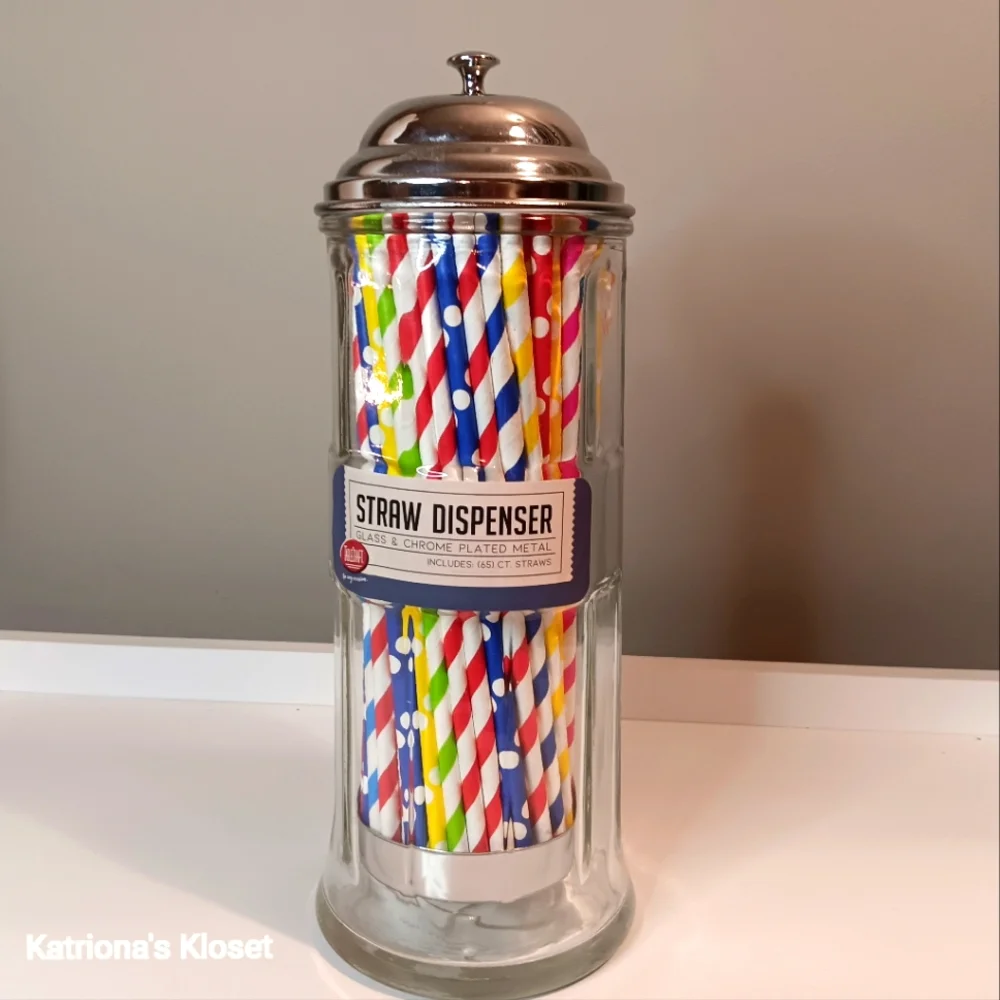 Retro Style Straw Dispenser
